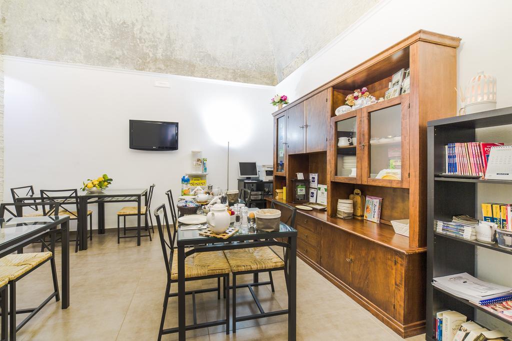 B&B La Casa Di Plinio Pompei Bagian luar foto