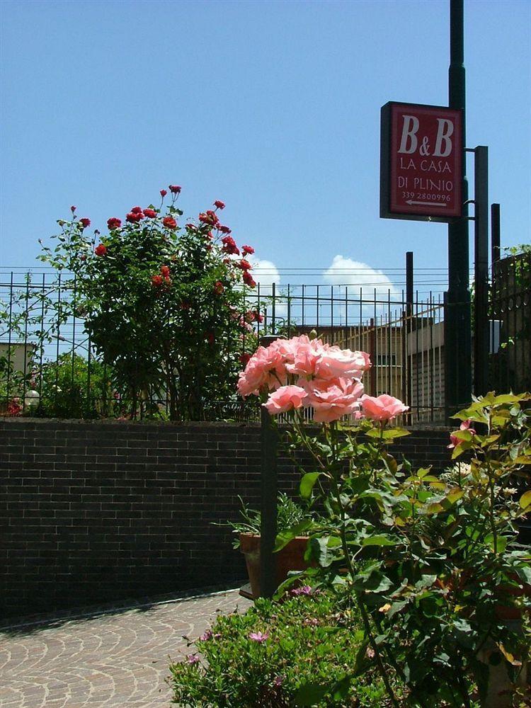 B&B La Casa Di Plinio Pompei Bagian luar foto